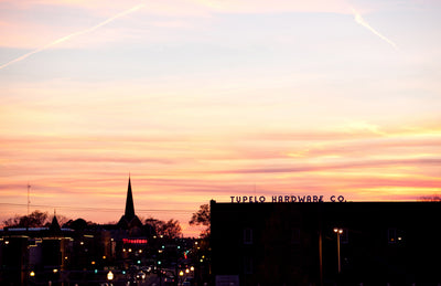 Fall into Tupelo, Mississippi